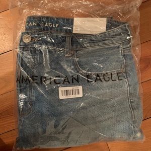 American Eagle Tomgirl Jeans size 16/33W